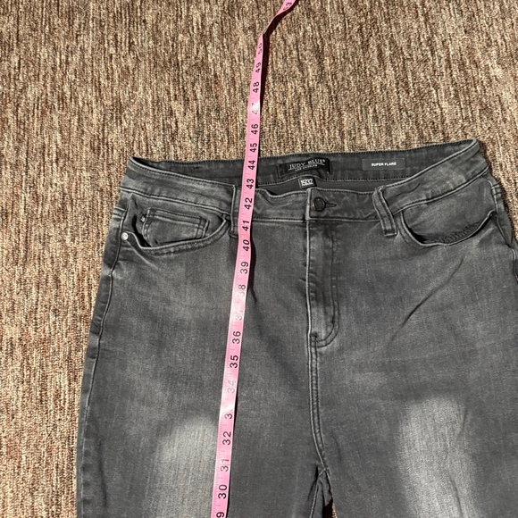 Judy Blue Super Flare Jeans Black Wash Distressed Hem Bell Bottom 15/32 - Picture 7 of 9